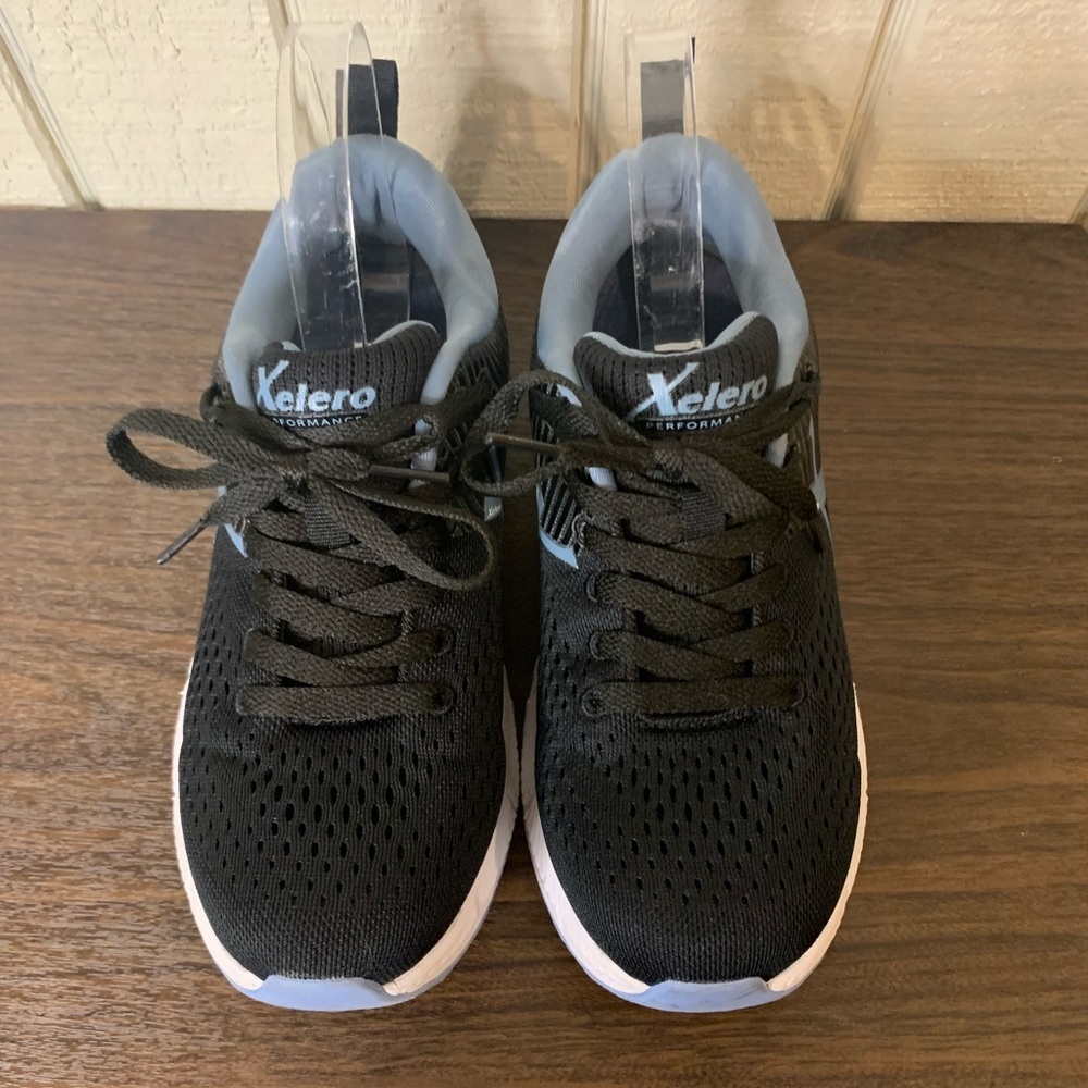 Xelero Steadfast Sneaker, size 7.5. - Picture 7 of 8